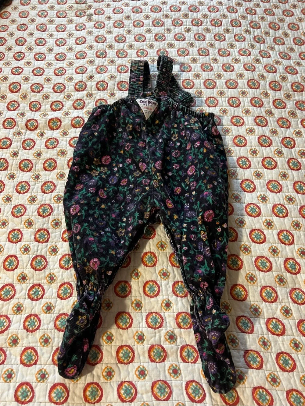 Oshkosh B’Gosh Vintage 80s Black Floral Courderoy Overalls size 3-6 months